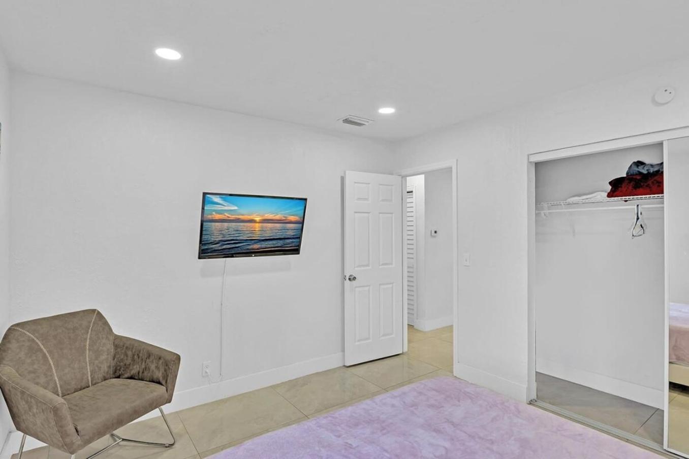 הלנדל ביץ' 2 Bdrm Modern House Mins From Beach & Casino Hb1 מראה חיצוני תמונה
