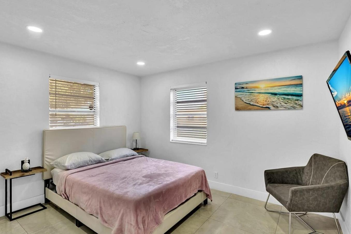 הלנדל ביץ' 2 Bdrm Modern House Mins From Beach & Casino Hb1 מראה חיצוני תמונה