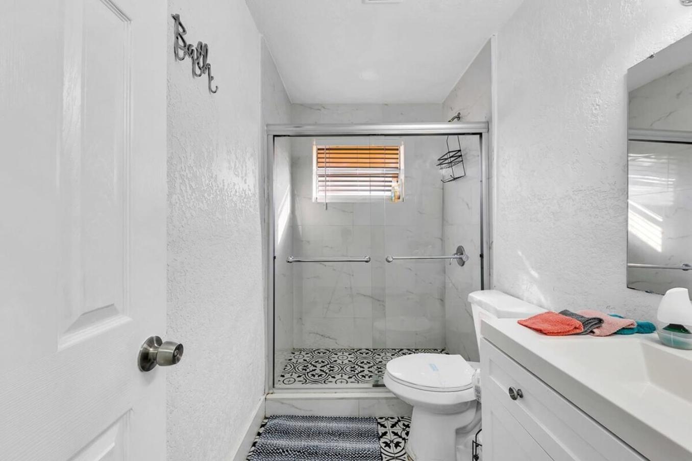 הלנדל ביץ' 2 Bdrm Modern House Mins From Beach & Casino Hb1 מראה חיצוני תמונה