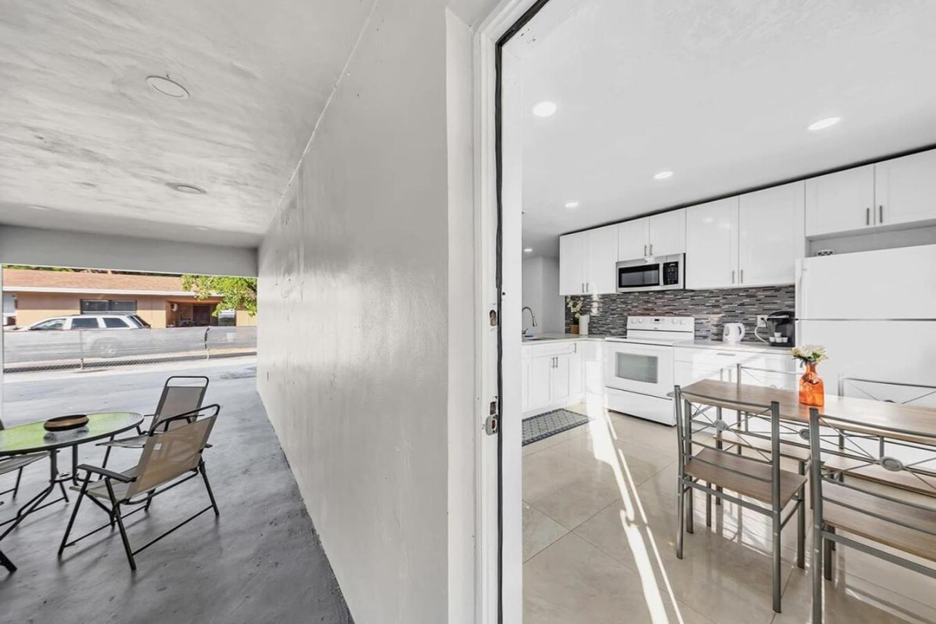 הלנדל ביץ' 2 Bdrm Modern House Mins From Beach & Casino Hb1 מראה חיצוני תמונה